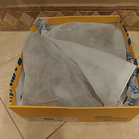 *CLeaRaNCe* SBICCA *Xandra* Ankle Sandal Sz 9 EUC - Picture 6 of 7